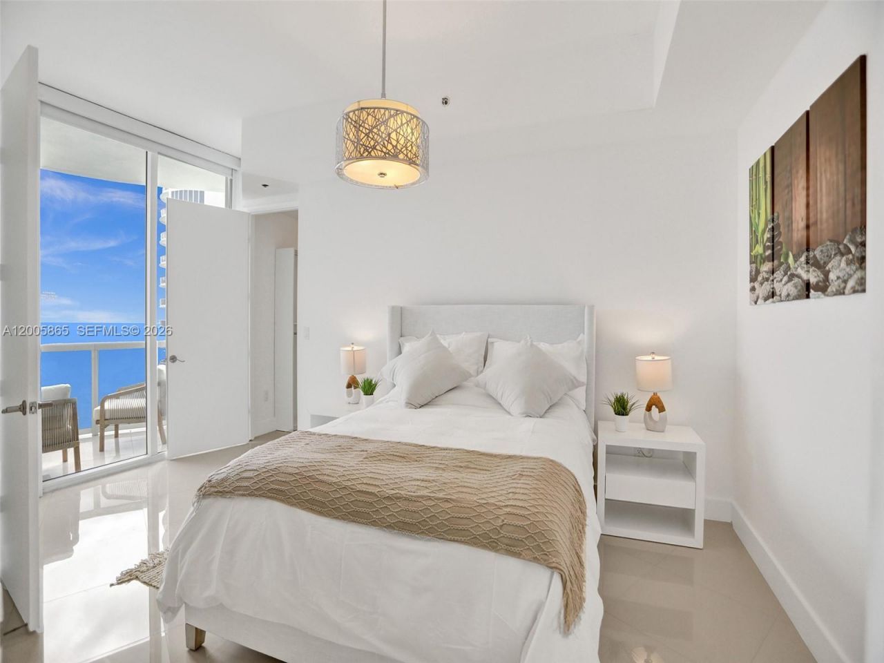 15901 Collins Ave, Unit 2807, Sunny Isles Beach, FL 33160 Photo
