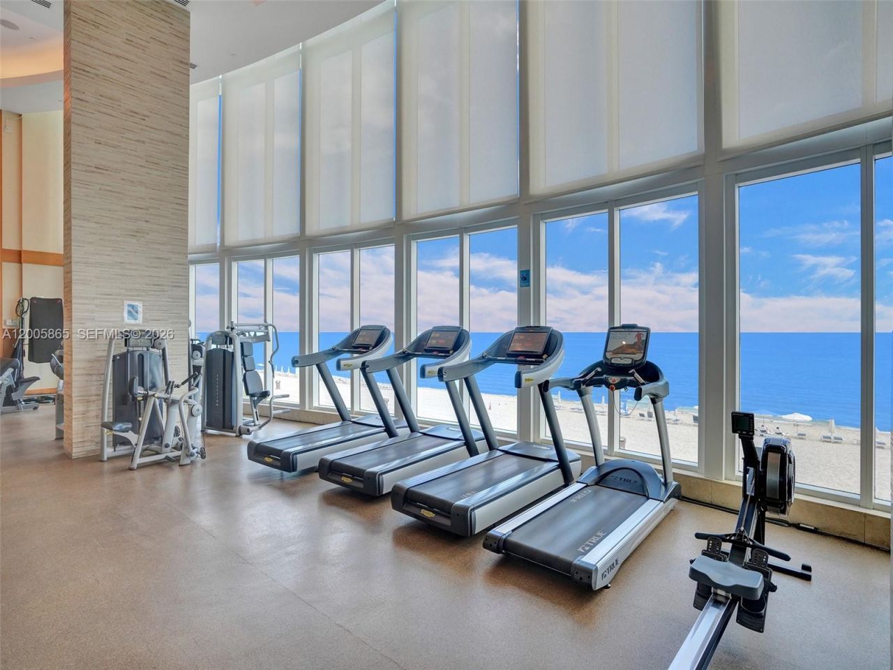 15901 Collins Ave, Unit 2807, Sunny Isles Beach, FL 33160 Photo