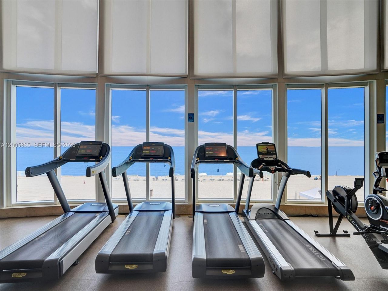 15901 Collins Ave, Unit 2807, Sunny Isles Beach, FL 33160 Photo