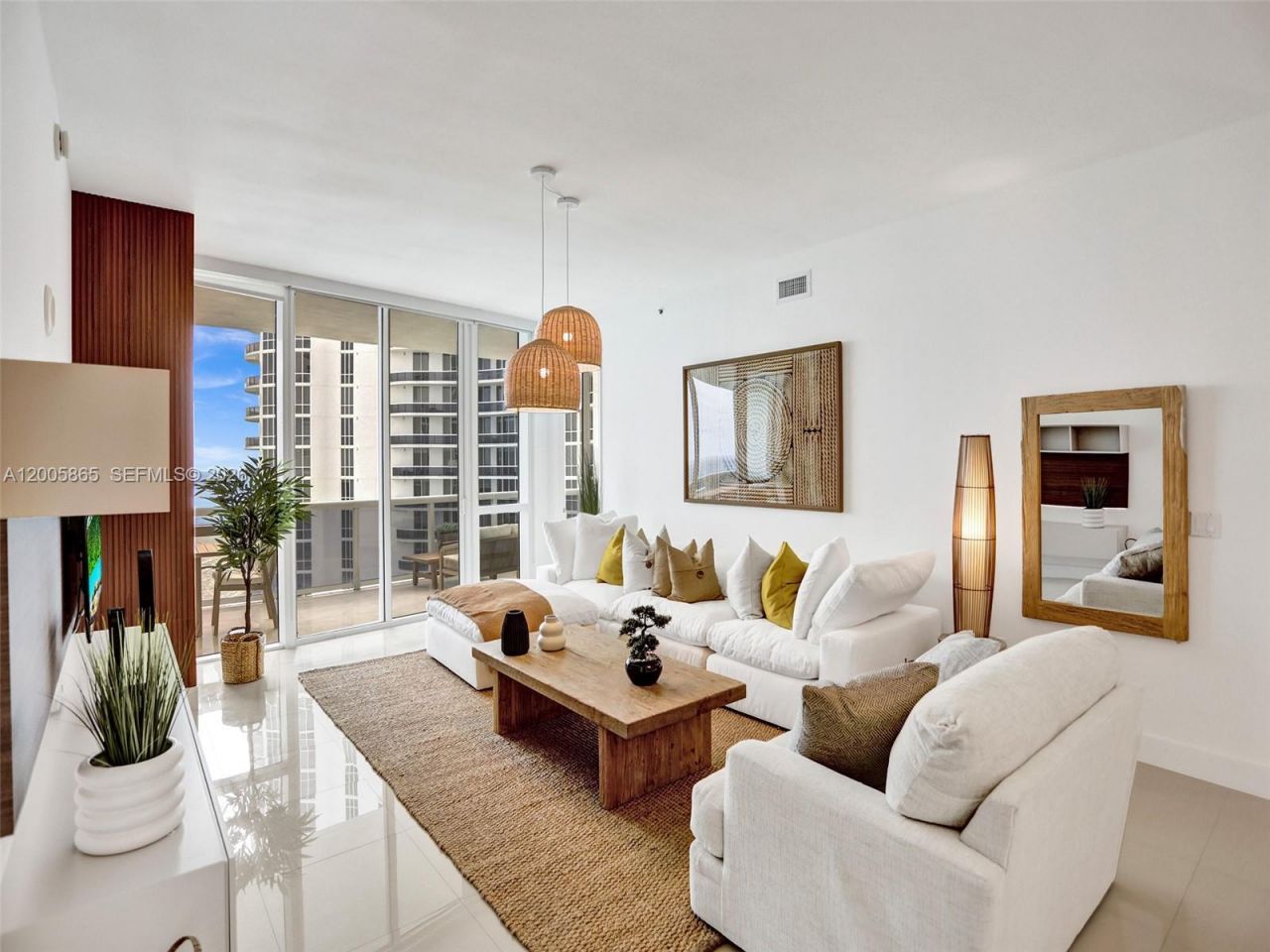 15901 Collins Ave, Unit 2807, Sunny Isles Beach, FL 33160 Photo