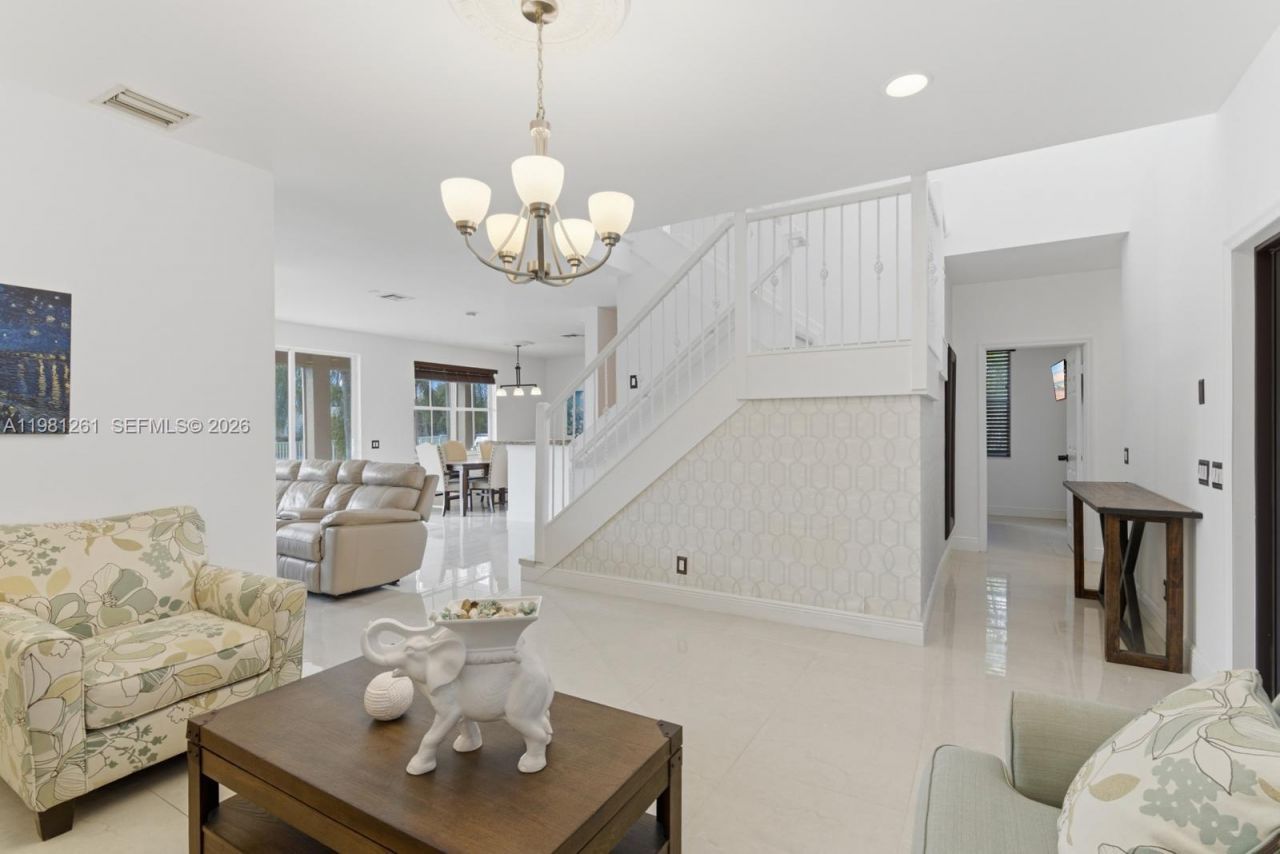 663 Live Oak Ln , Weston, FL 33327 Photo