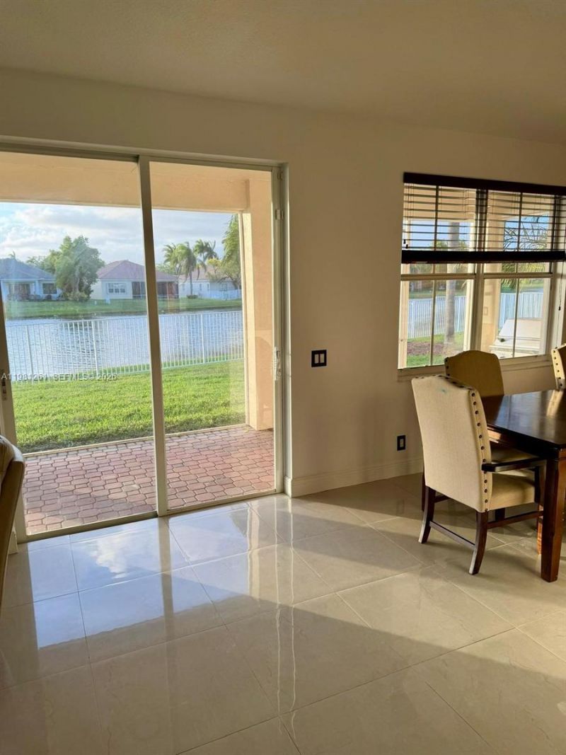 663 Live Oak Ln , Weston, FL 33327 Photo