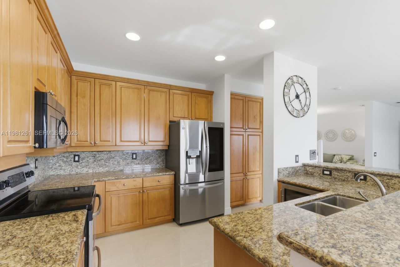 663 Live Oak Ln , Weston, FL 33327 Photo