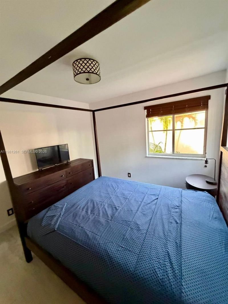 663 Live Oak Ln , Weston, FL 33327 Photo