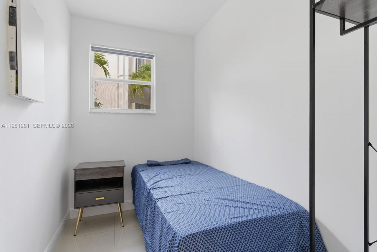 663 Live Oak Ln , Weston, FL 33327 Photo