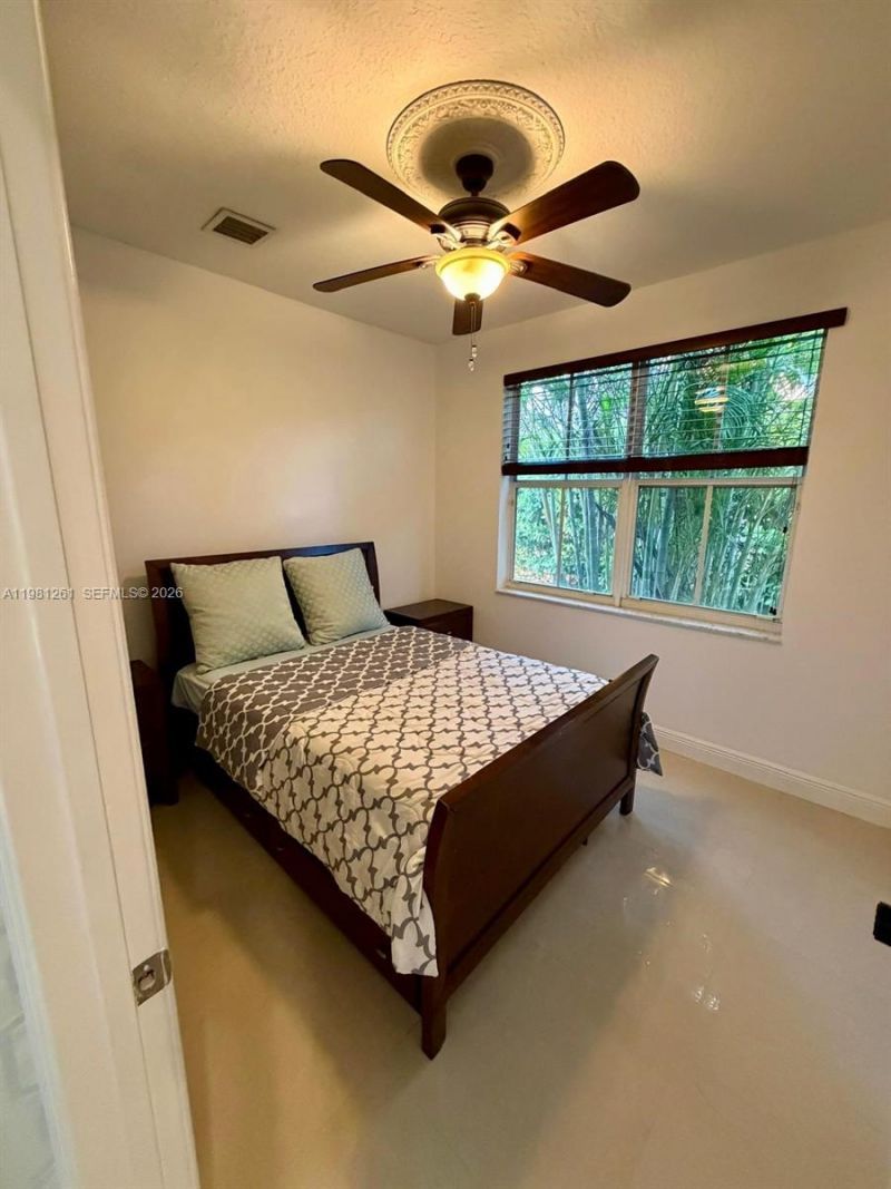 663 Live Oak Ln , Weston, FL 33327 Photo