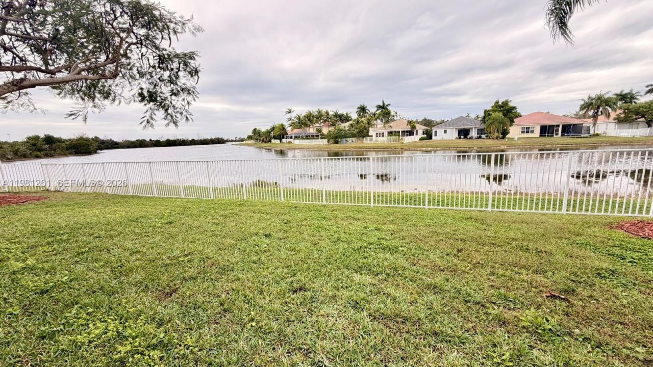 663 Live Oak Ln , Weston, FL 33327 Photo