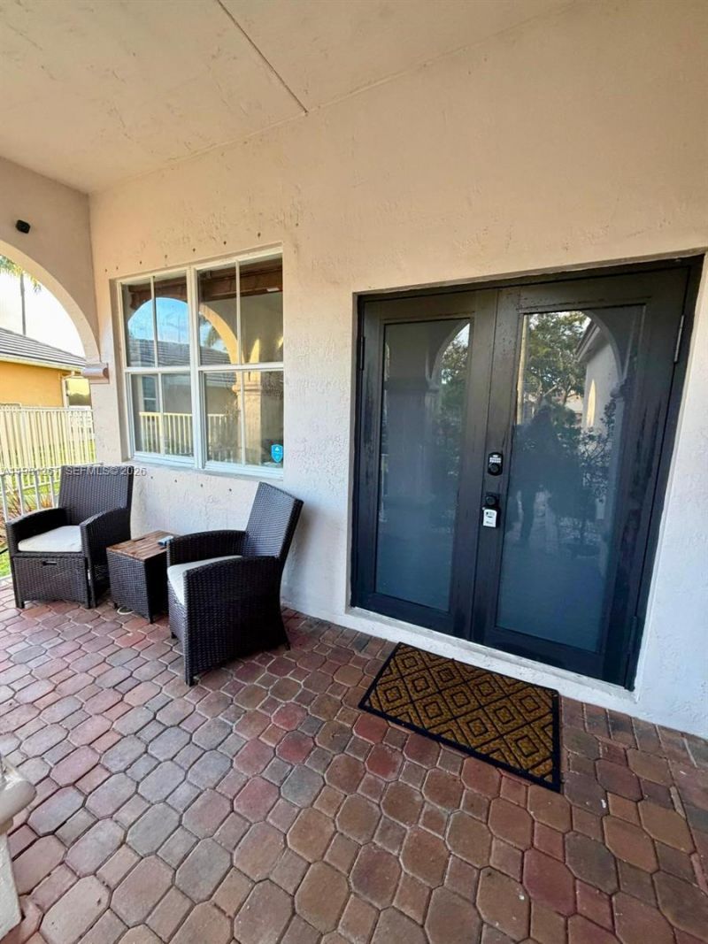 663 Live Oak Ln , Weston, FL 33327 Photo