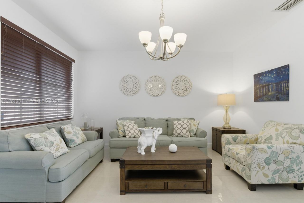 663 Live Oak Ln , Weston, FL 33327 Photo