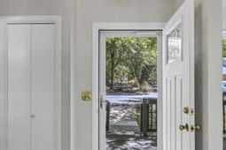 186 Mariners Row photo 4