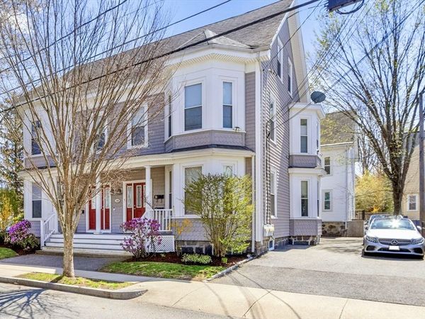 169 Chestnut St, Unit 2, Waltham, MA 02453