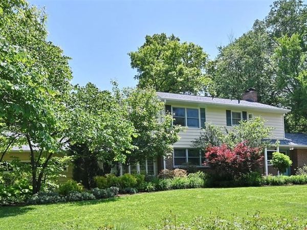 48 Webster Woods Drive, Webster Groves, MO 63119