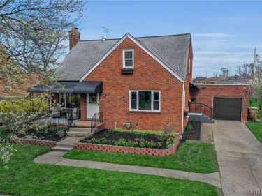 87 Lynncrest , Buffalo, NY 14225