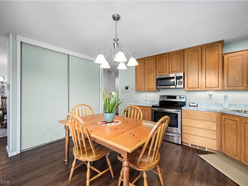 13081 Olympus Way, Strongsville, OH 44149 Photo 11