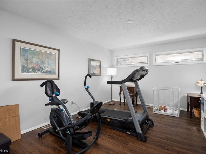 13081 Olympus Way, Strongsville, OH 44149 Photo 18