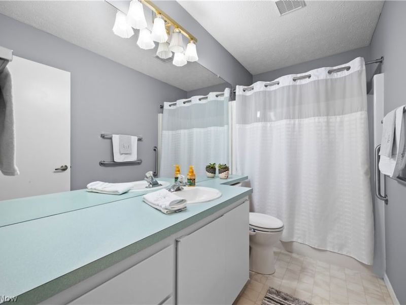 13081 Olympus Way, Strongsville, OH 44149 Photo 32