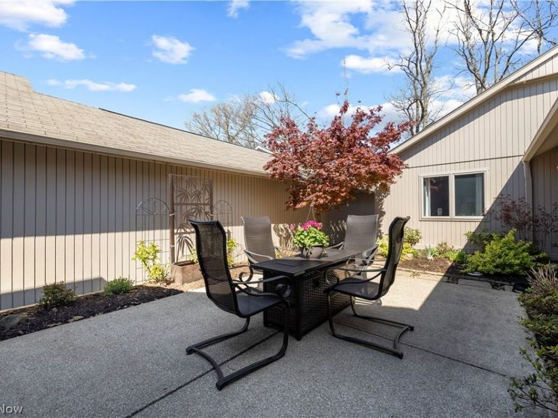 13081 Olympus Way, Strongsville, OH 44149 Photo 33