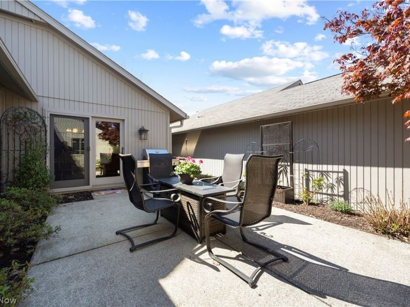 13081 Olympus Way, Strongsville, OH 44149 Photo 35