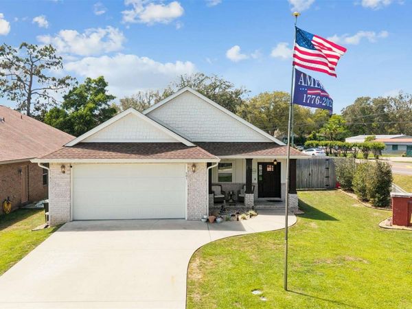 605 Wild Heron Way, Pensacola, FL 32506