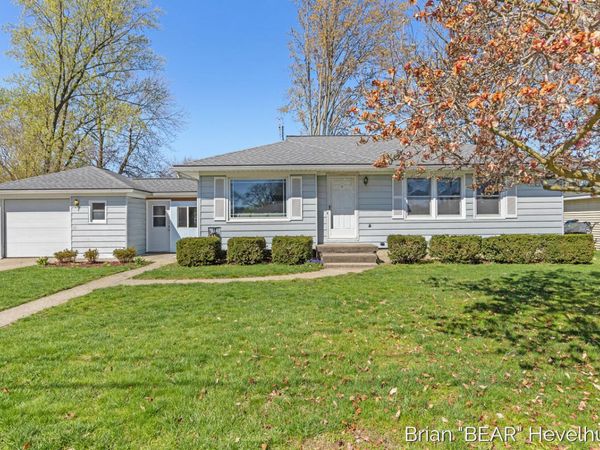 5081 Blaine Avenue SE, Grand Rapids, MI 49508