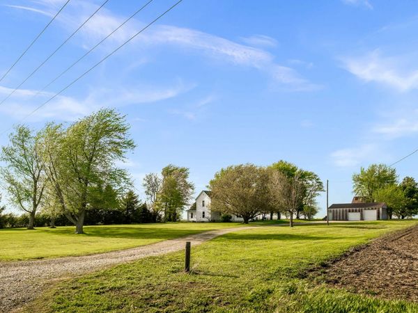30474 E 325 North Road , Leroy, IL 61752