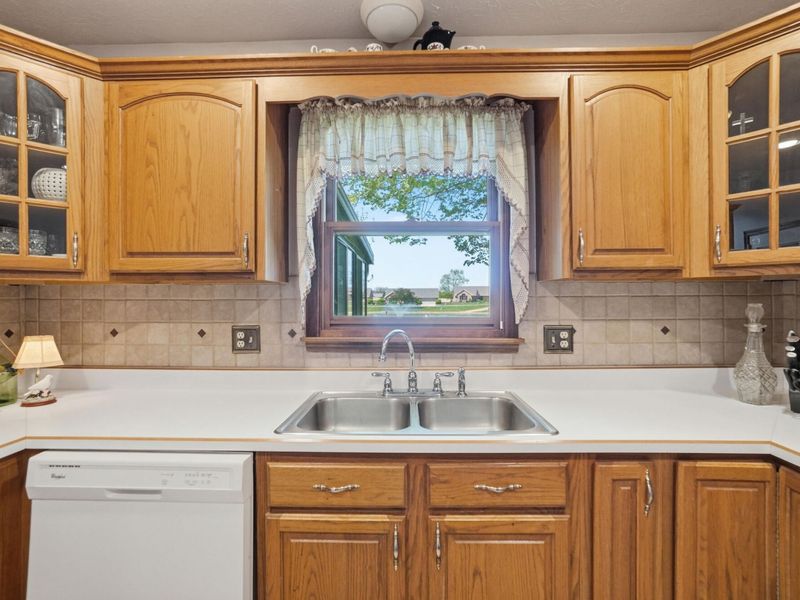 1738 Berwick Drive, Springfield, OH 45503 Photo 27