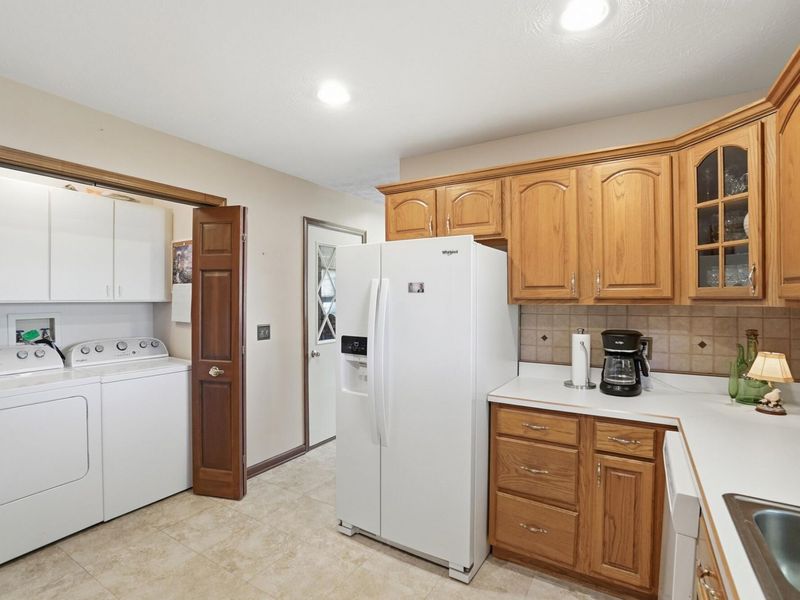 1738 Berwick Drive, Springfield, OH 45503 Photo 29