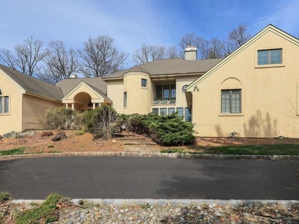 15 Glenview Dr, Warren, NJ 07059