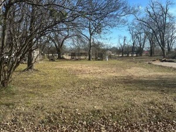 913 S Catherine Street , Terrell, TX 75160