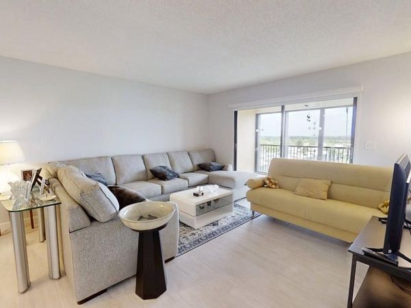 14460 Strathmore Lane, Unit 804, Delray Beach, FL 33446
