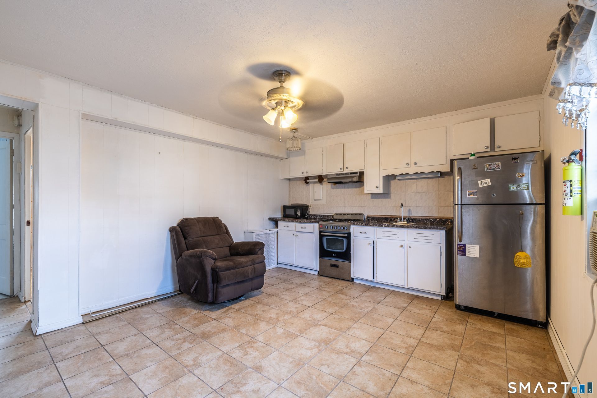 317 Granfield, Unit B, Bridgeport, CT 06610 Main Photo