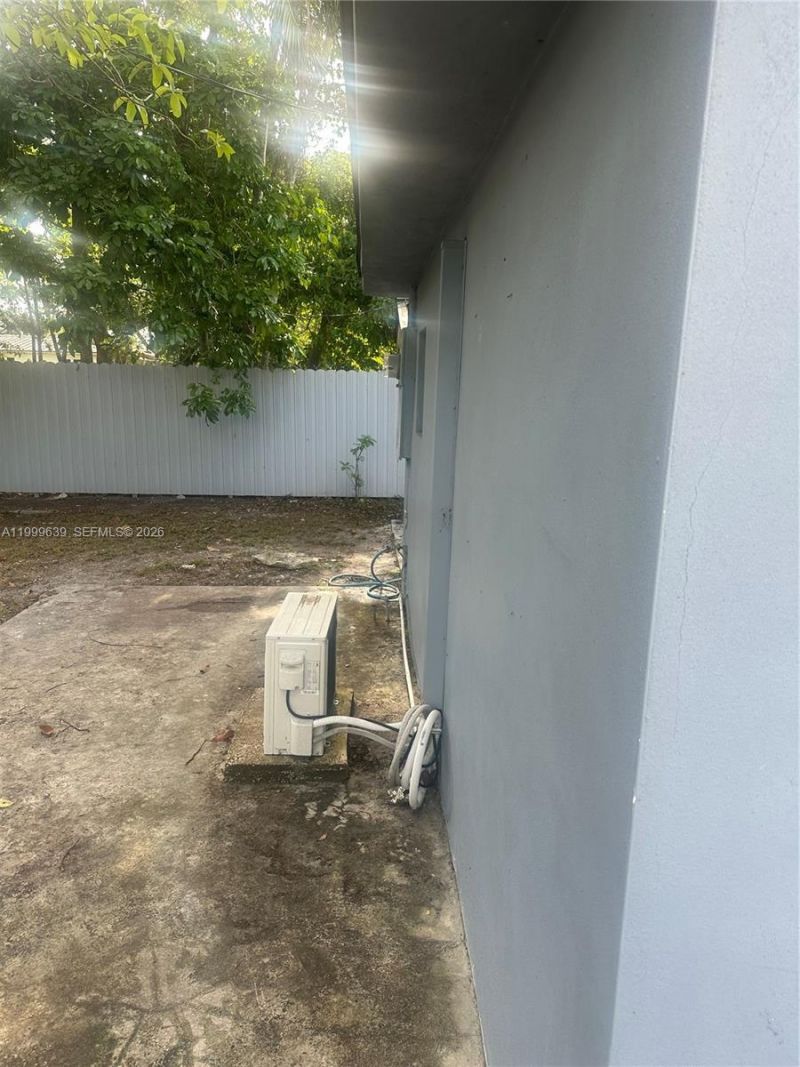 1790 NW 112th St , Miami, FL 33167 Photo