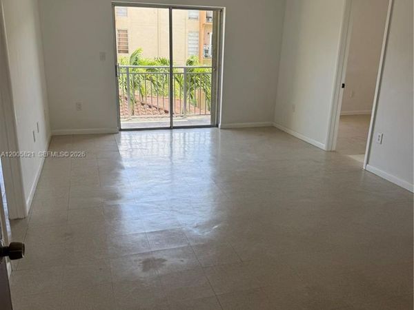 4845 NW 7th St , Unit 307-5, Miami, FL 33126