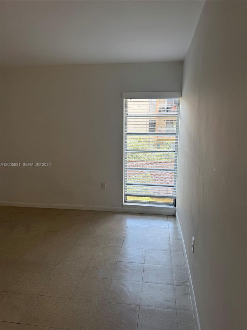 4845 NW 7th St , Unit 307-5, Miami, FL 33126 Photo
