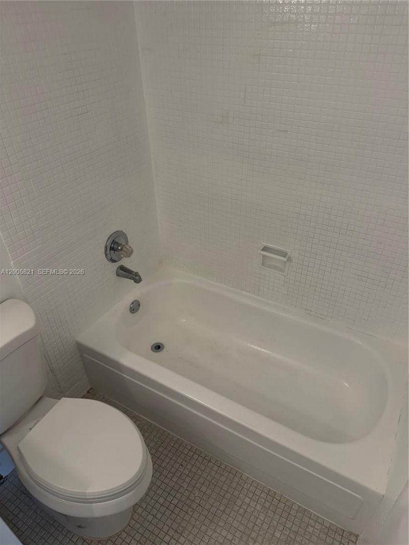 4845 NW 7th St , Unit 307-5, Miami, FL 33126 Photo