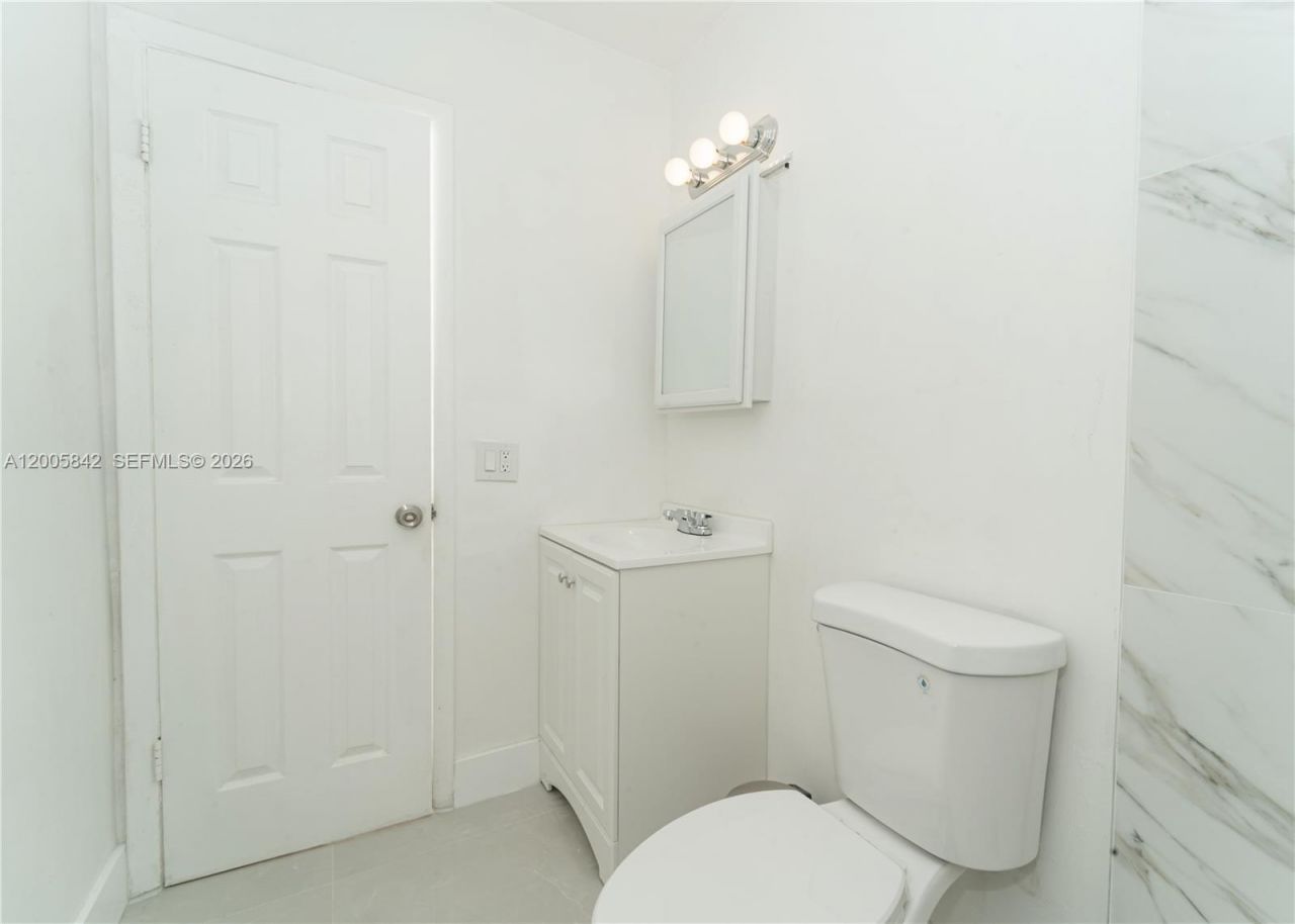 2260 Charleston St , Hollywood, FL 33020 Photo