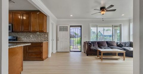 425 Burkett Ave, Stockton, CA 95205 Photo