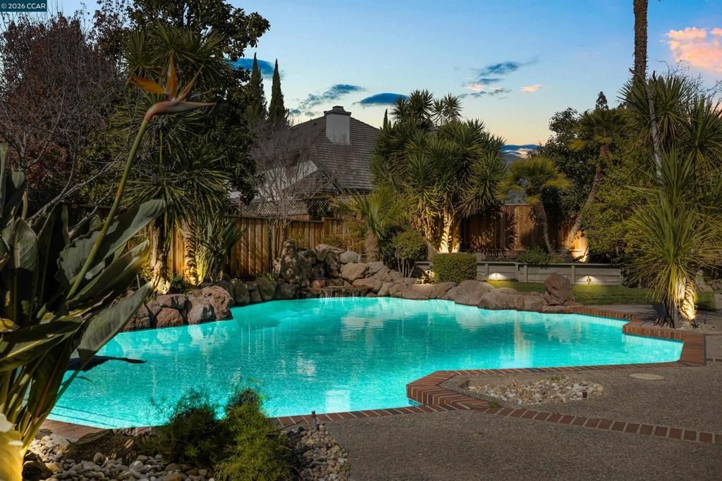 551 Blackhawk Club Dr, Danville, CA 94506 Main Photo
