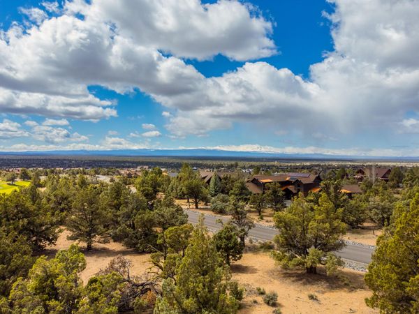 16539 SW Vaqueros Way, Unit 6, Powell Butte, OR 97753