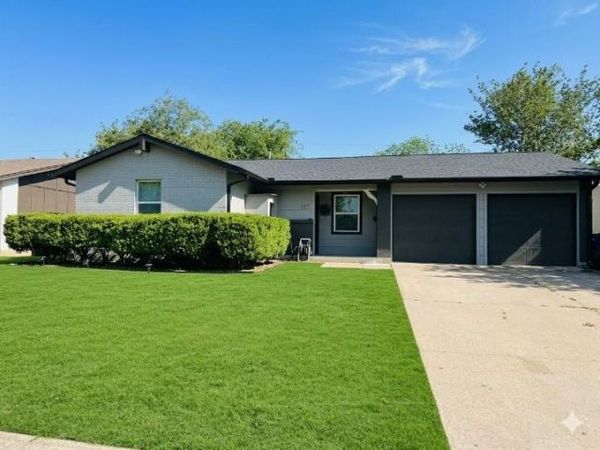 107 N Forest Crest Drive, Garland, TX 75042