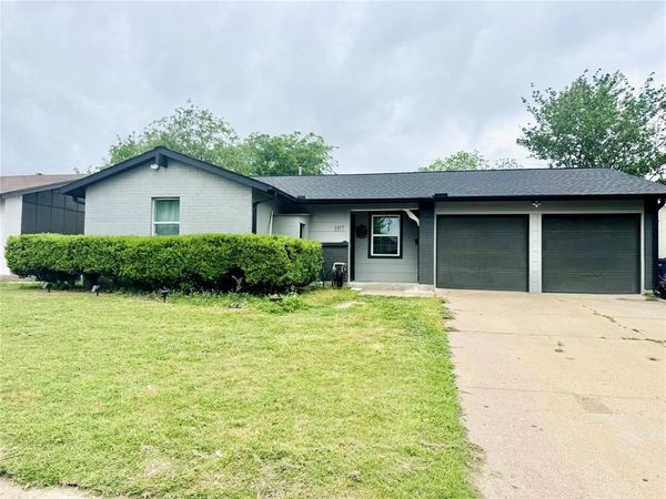 107 N Forest Crest Drive, Garland, TX 75042