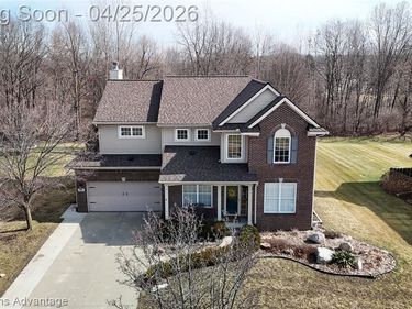 1758 Four Seasons Drive, Hartland Twp, MI 48843