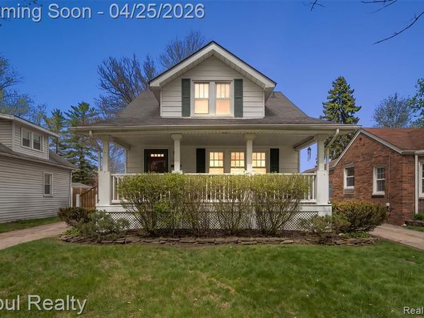 34512 Ash Street, Wayne, MI 48184