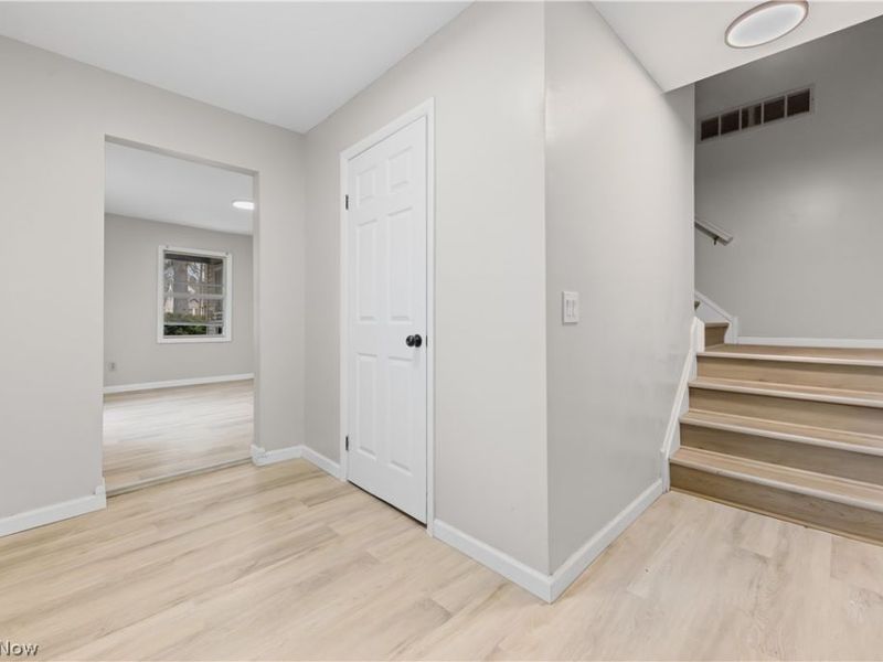 27182 Oriole Avenue, Euclid, OH 44132 Photo 16