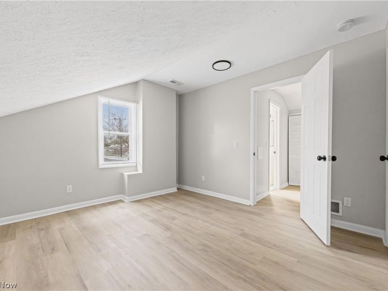 27182 Oriole Avenue, Euclid, OH 44132 Photo 18