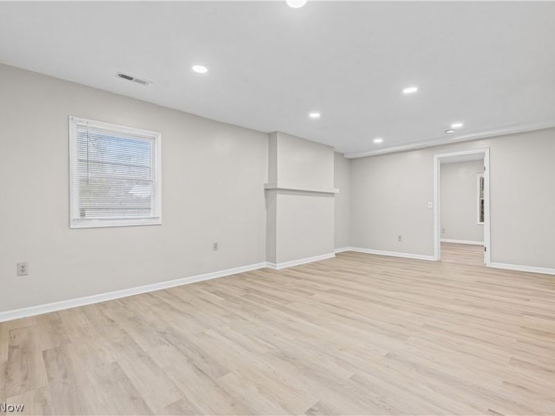 27182 Oriole Avenue, Euclid, OH 44132 Photo 2