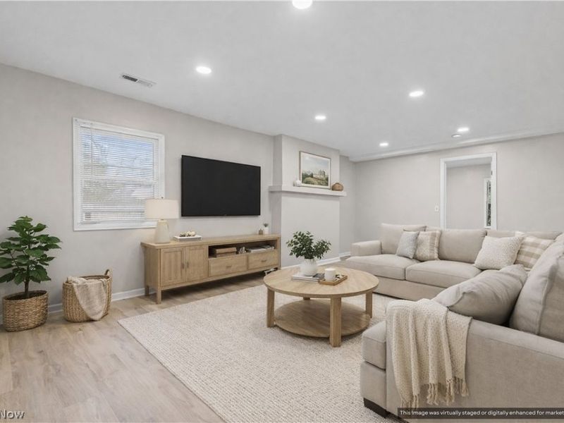 27182 Oriole Avenue, Euclid, OH 44132 Photo 5