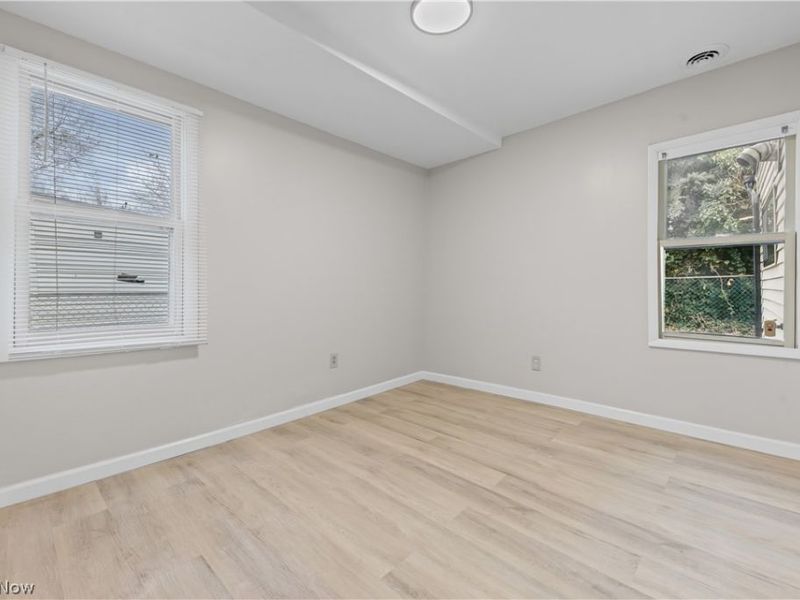 27182 Oriole Avenue, Euclid, OH 44132 Photo 7