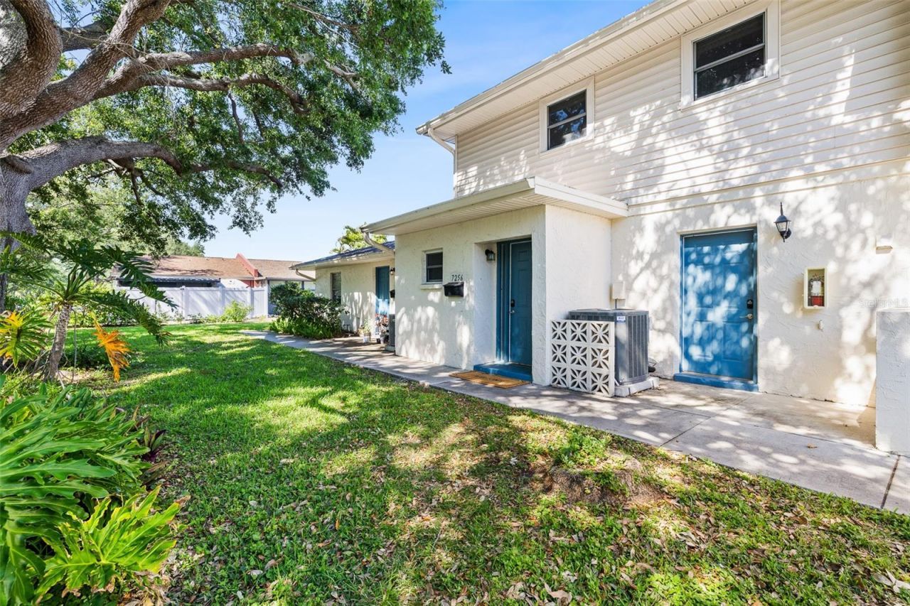 7256 Moffatt Lane N, Pinellas Park, FL 33781 Photo