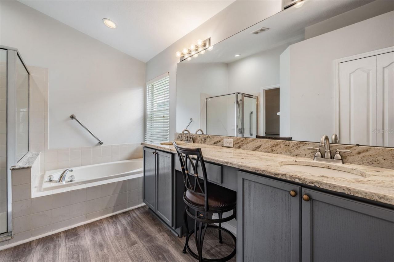 12813 Standbridge Drive , Riverview, FL 33579 Photo